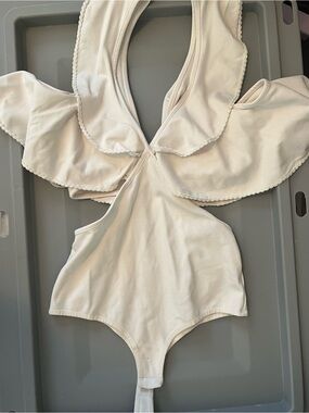 bebe White Scoop-Neck Off Shoulder One-Piece Bodysuit